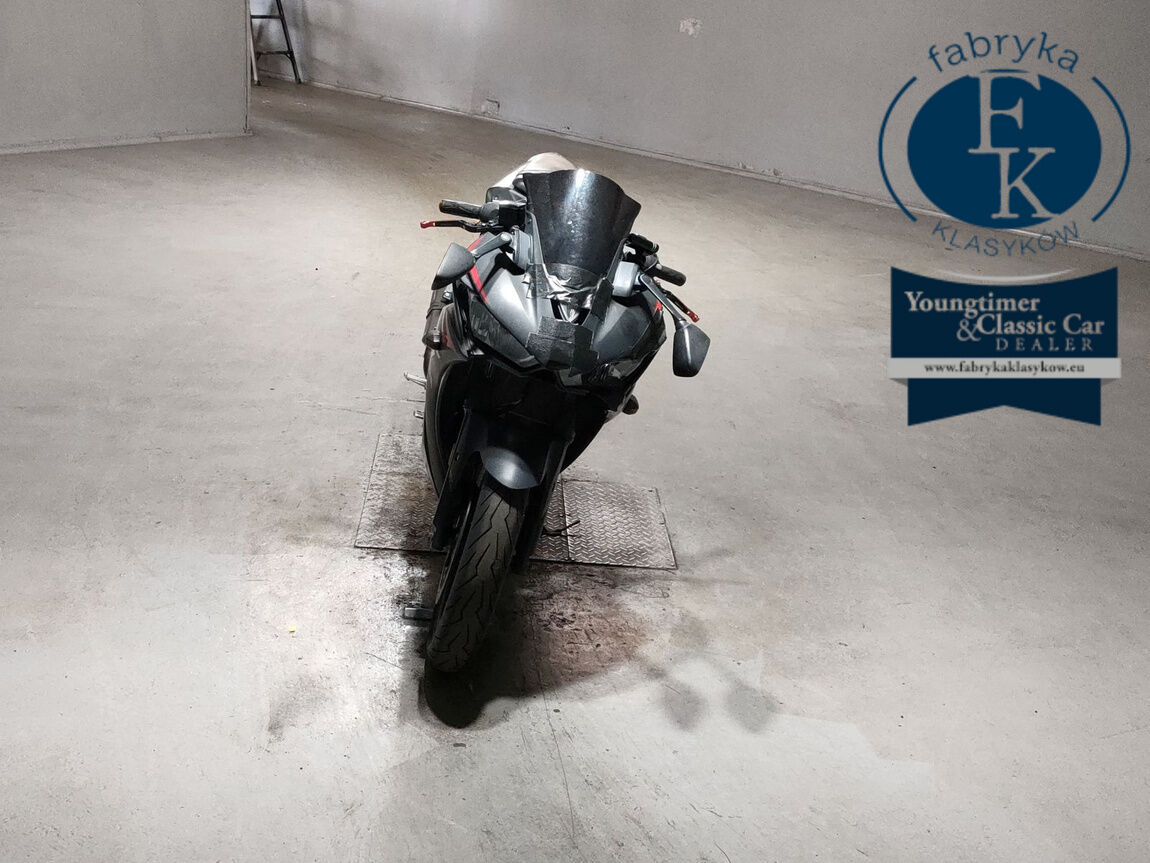 YAMAHA YZF-R25  - zdjęcie 4
