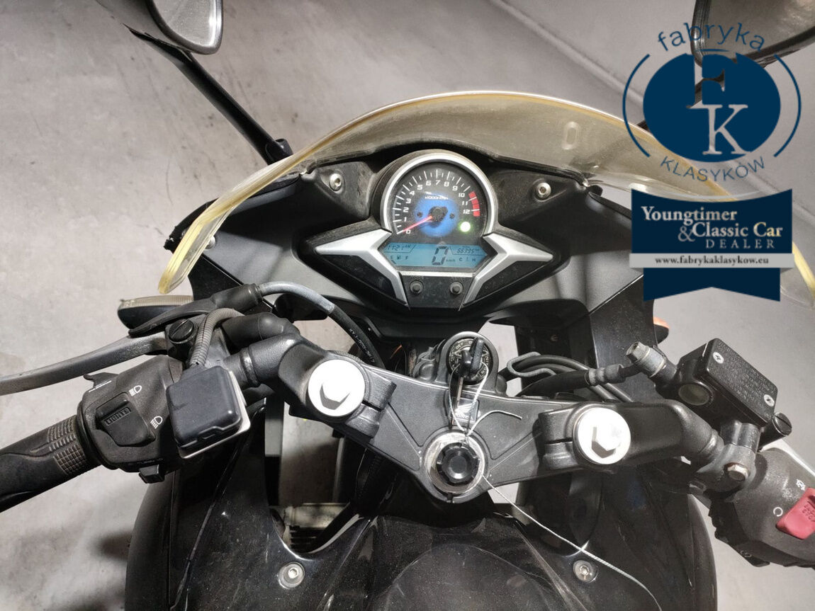 HONDA CBR250R  - zdjęcie 6
