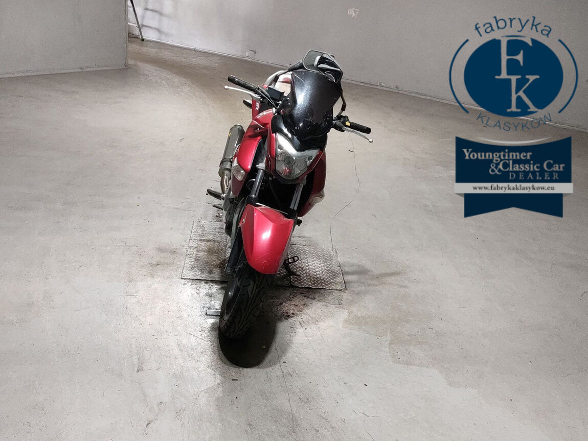 SUZUKI GSR250  - zdjęcie 4