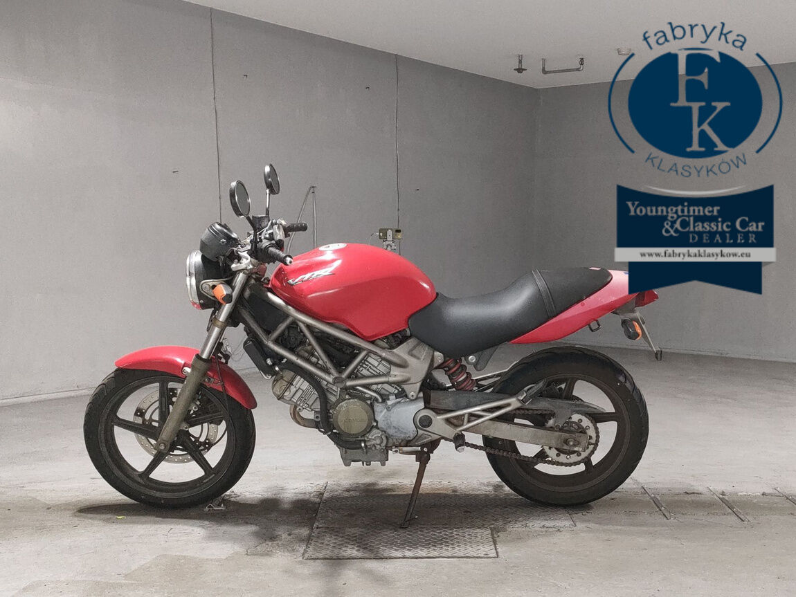 HONDA VTR250 - zdjęcie 3