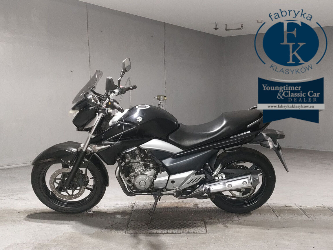 SUZUKI GSR250  - zdjęcie 3