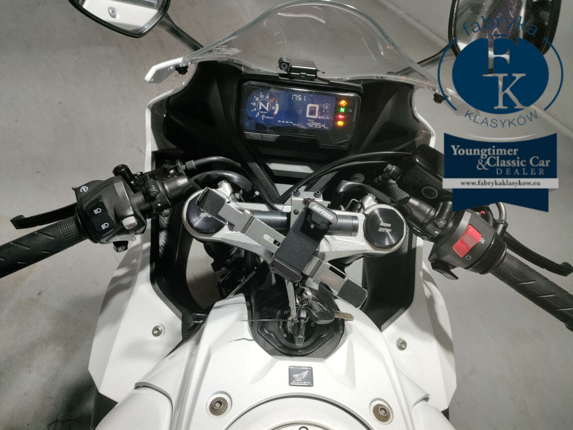 HONDA CBR650R 2023 - zdjęcie 6
