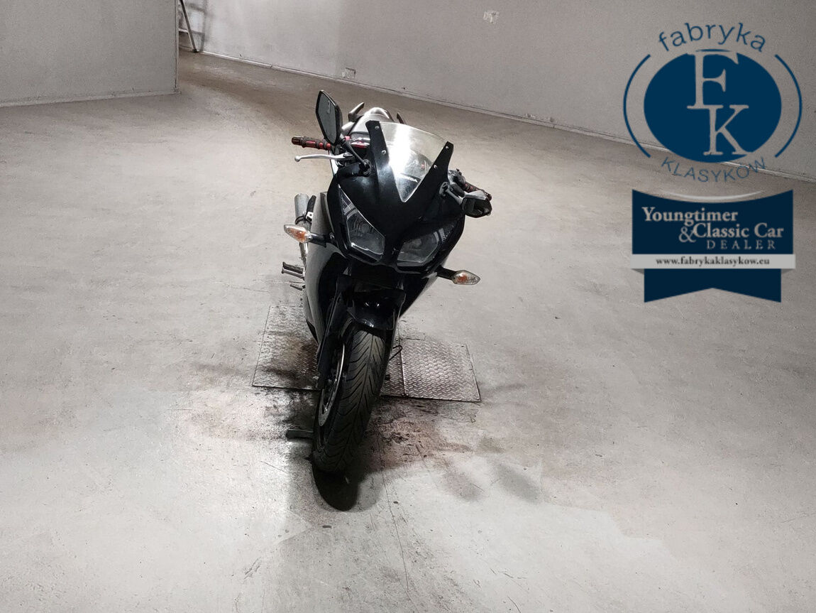 HONDA CBR250R  - zdjęcie 4