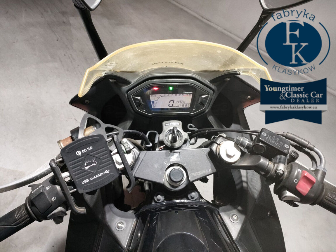 HONDA CBR400R 2014 - zdjęcie 6