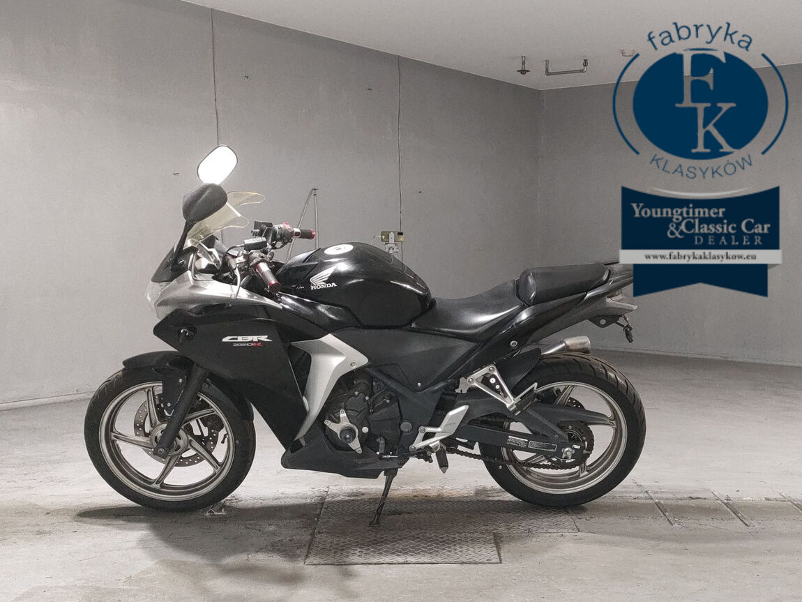 HONDA CBR250R  - zdjęcie 3