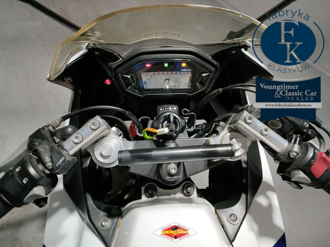HONDA CBR400R 2013 - zdjęcie 6