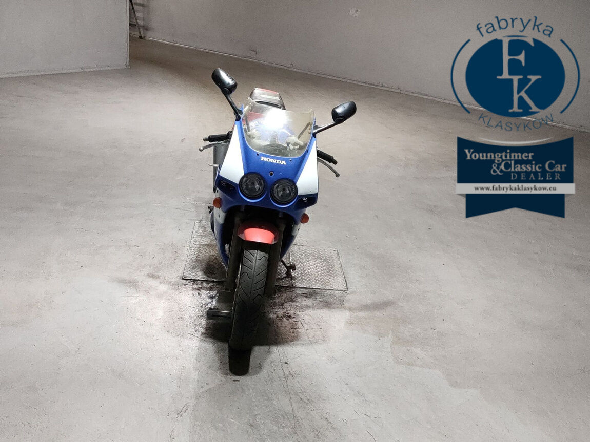 HONDA CBR250R  - zdjęcie 4