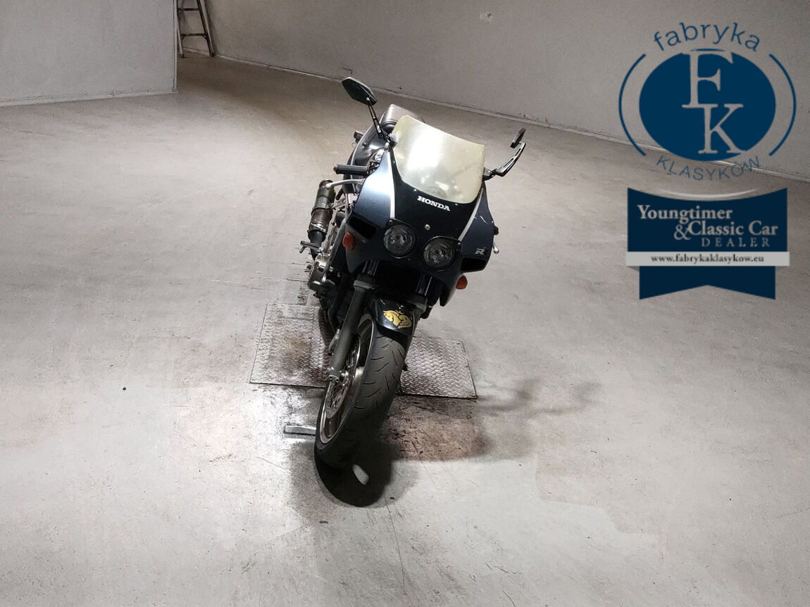 HONDA CBR400RR 1989 - zdjęcie 4