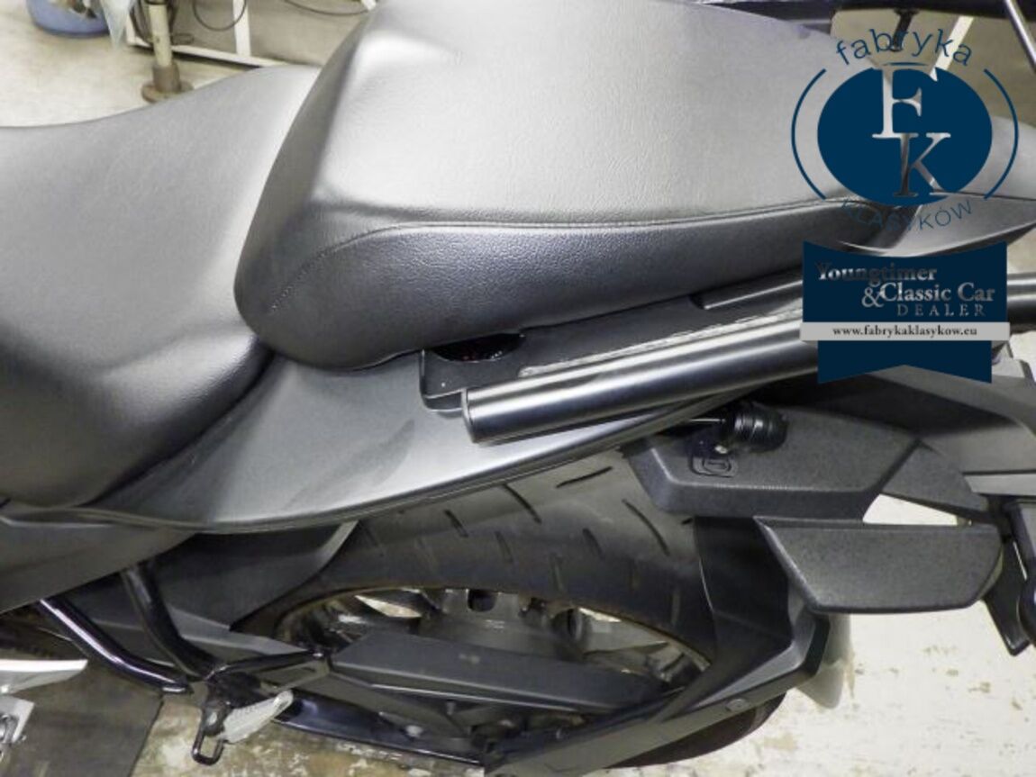 SUZUKI JIKUSA-250  - zdjęcie 18