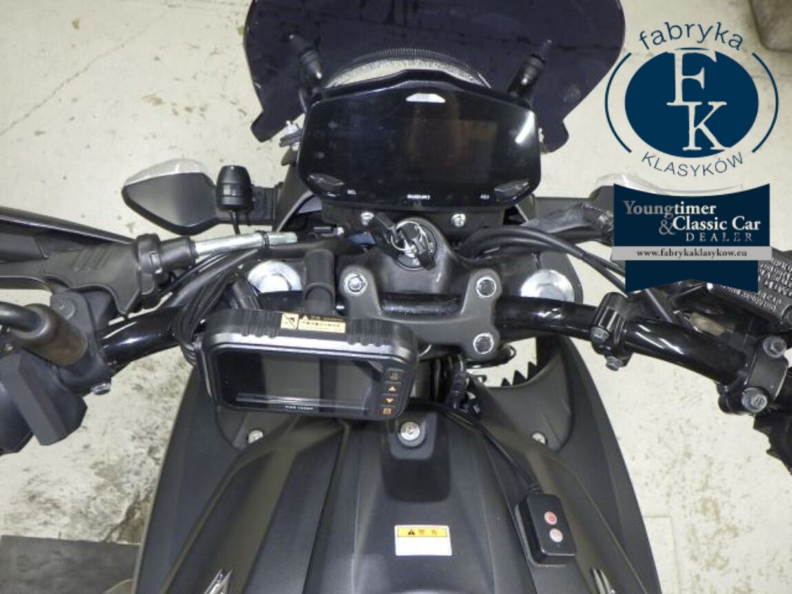 SUZUKI JIKUSA-250  - zdjęcie 22