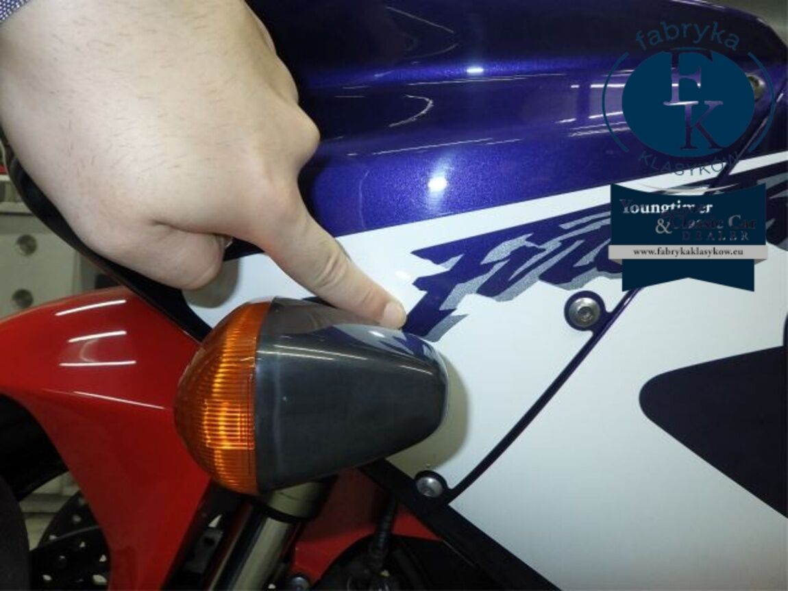 HONDA CBR900RR 2000 - zdjęcie 21