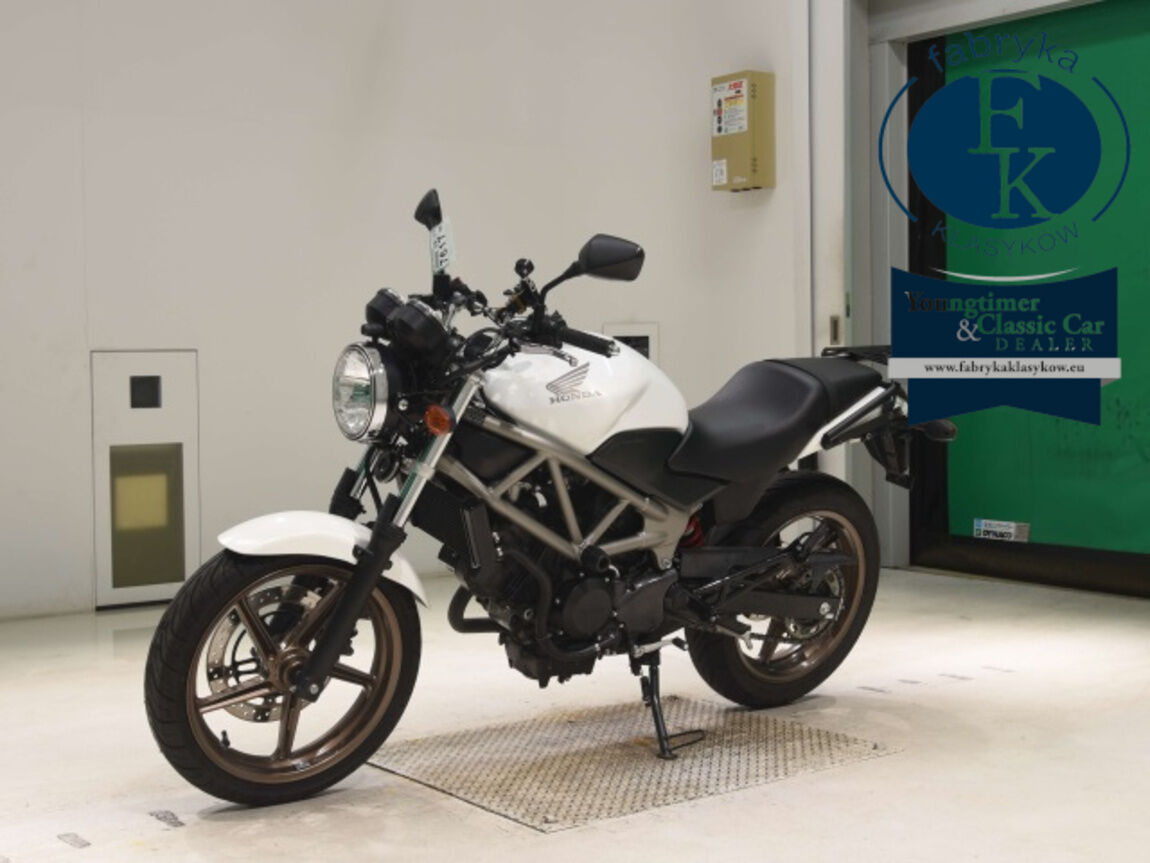 HONDA VTR250 - zdjęcie 5