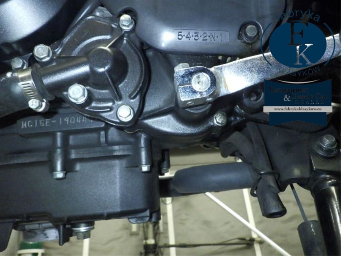 HONDA VTR250 - zdjęcie 12