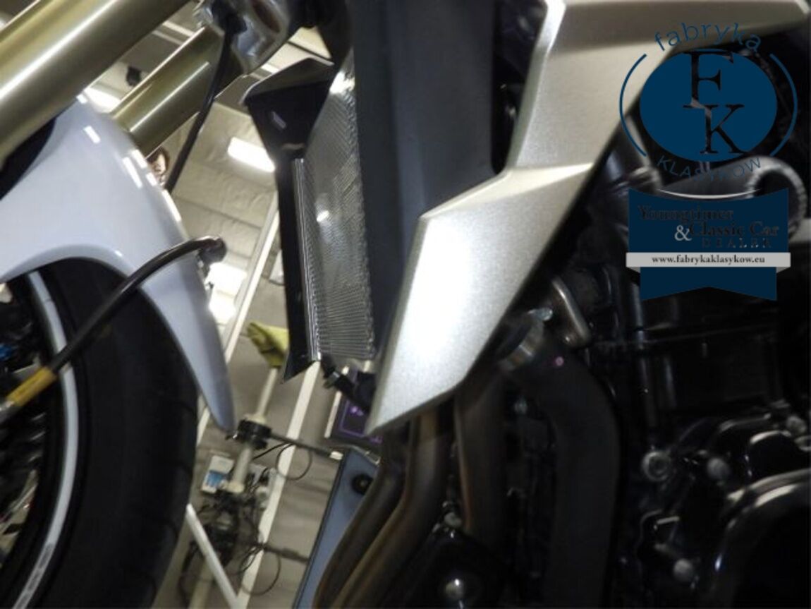 SUZUKI GSR750 2011 - zdjęcie 21
