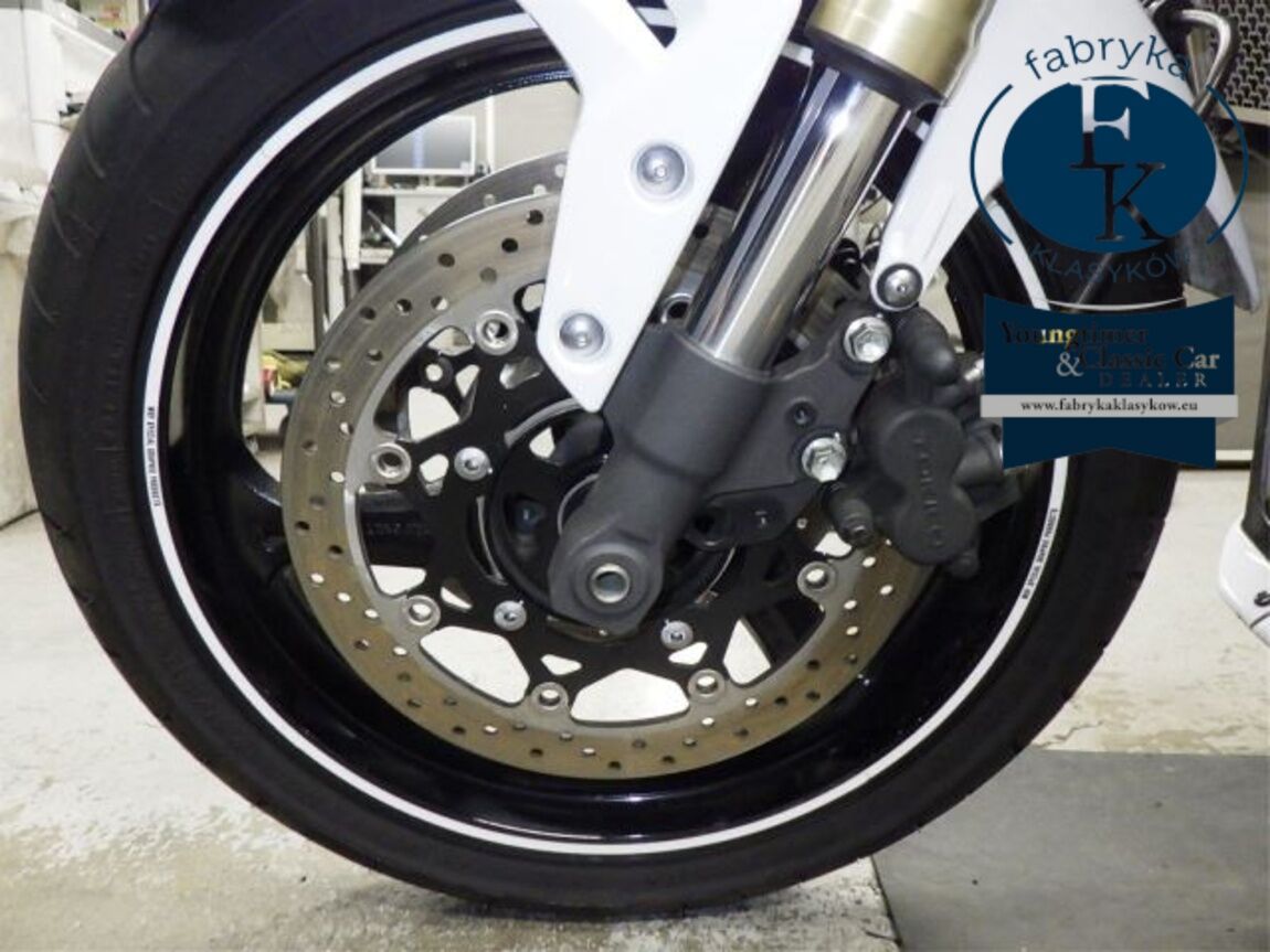 SUZUKI GSR750 2011 - zdjęcie 26