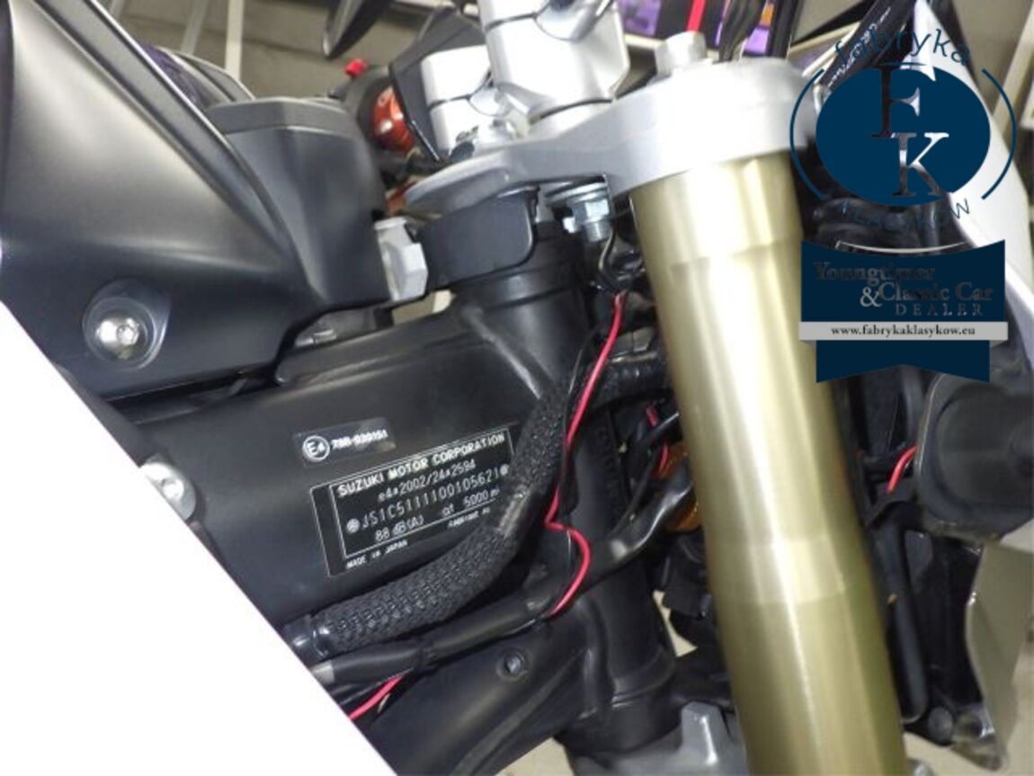 SUZUKI GSR750 2011 - zdjęcie 33