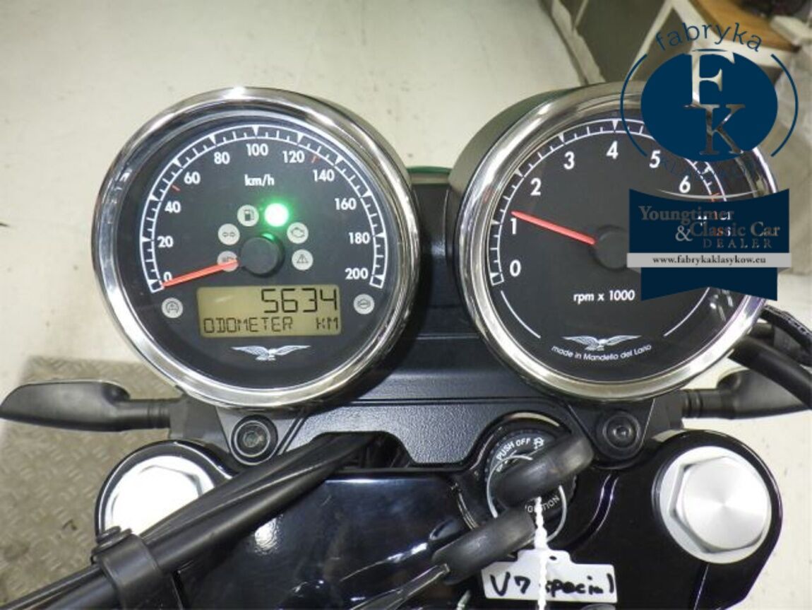MOTO GUZZI MOTO GUZZI V7 SPECIAL 2022 - zdjęcie 13