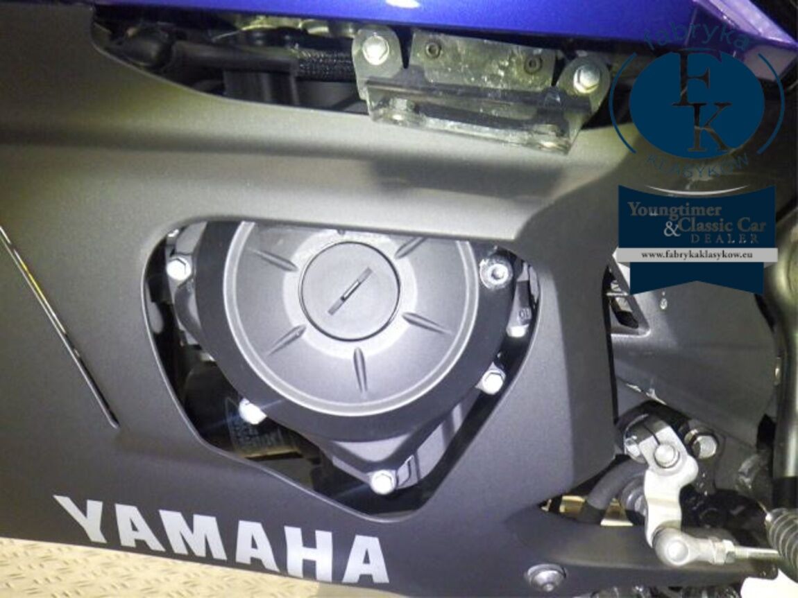 YAMAHA YZF-R25  - zdjęcie 9