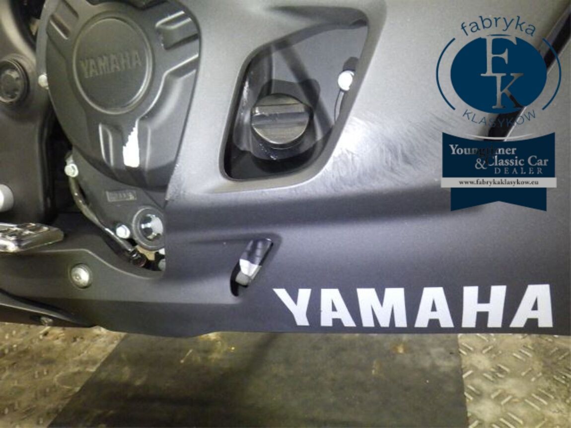 YAMAHA YZF-R25  - zdjęcie 18
