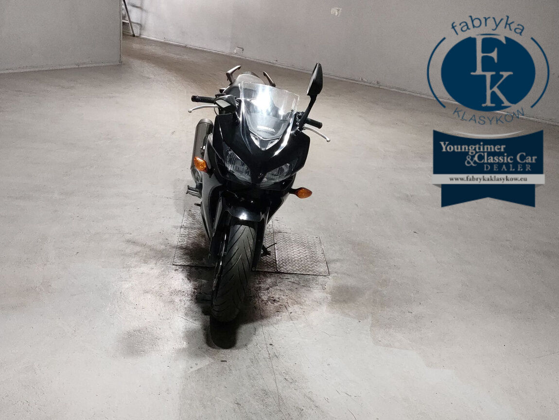 HONDA CBR400R 2013 - zdjęcie 4