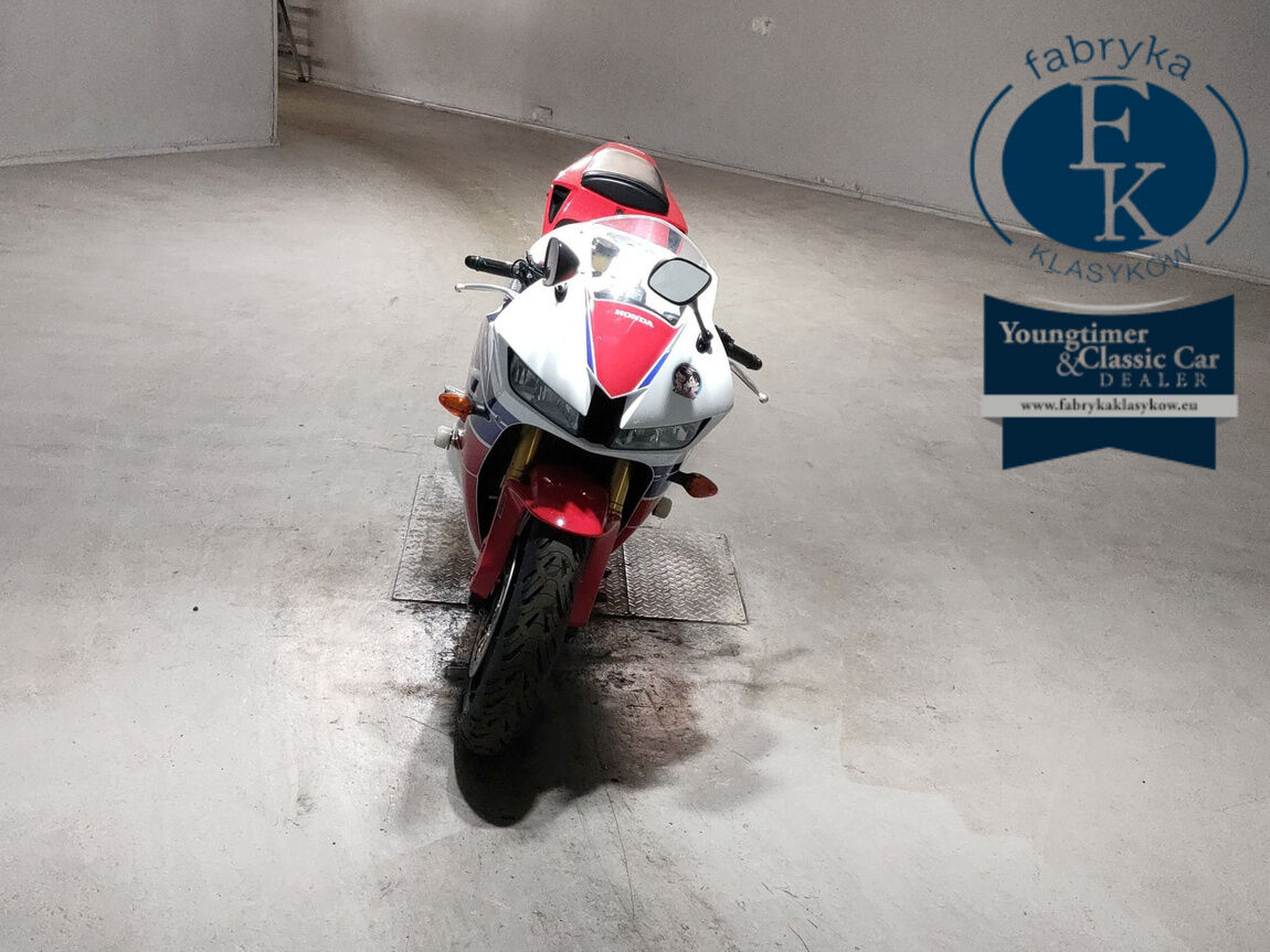 HONDA CBR600RR 2015 - zdjęcie 4