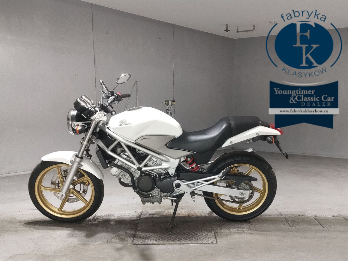 HONDA VTR250 - zdjęcie 3