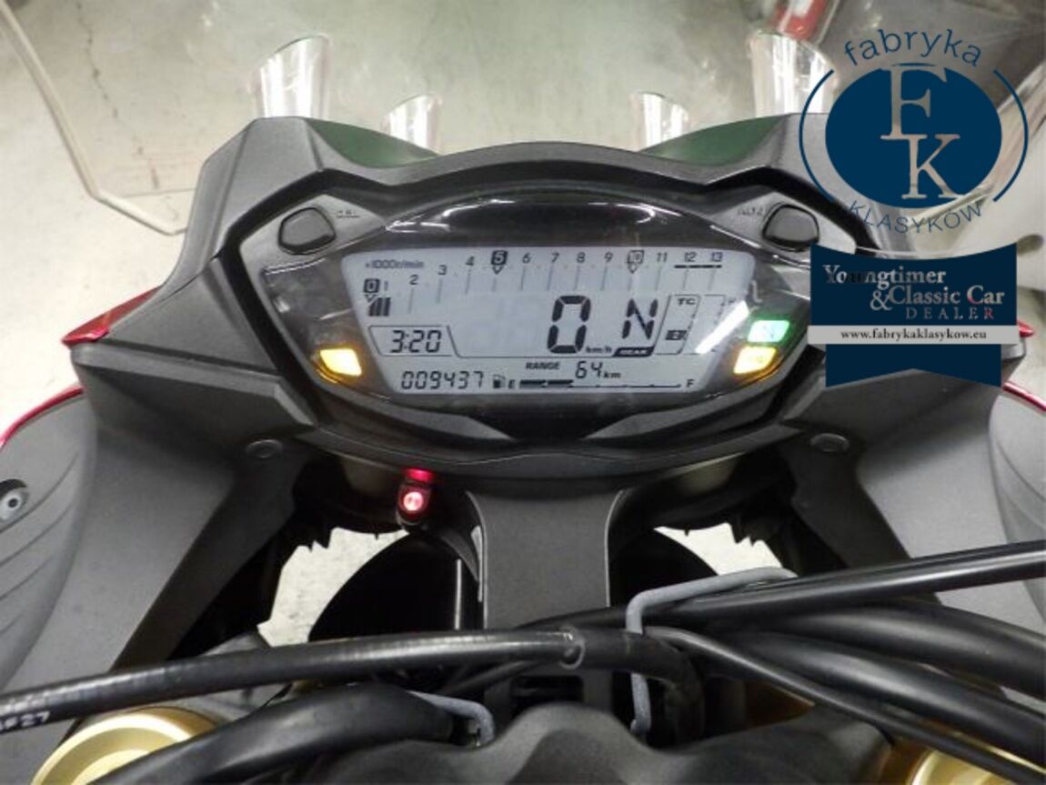SUZUKI GSX-S1000F 2015 - zdjęcie 13