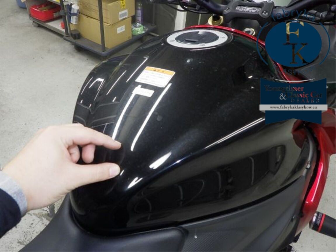 SUZUKI GSX-S1000F 2015 - zdjęcie 19