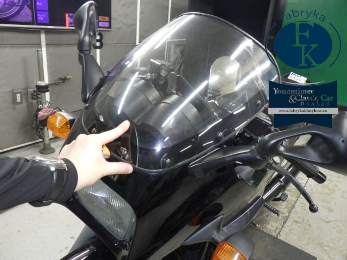 KAWASAKI GPZ900R 1990 - zdjęcie 17