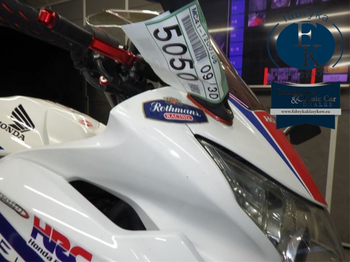 HONDA CBR250R  - zdjęcie 18