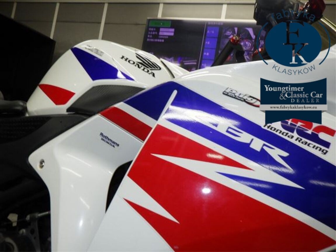 HONDA CBR250R  - zdjęcie 19