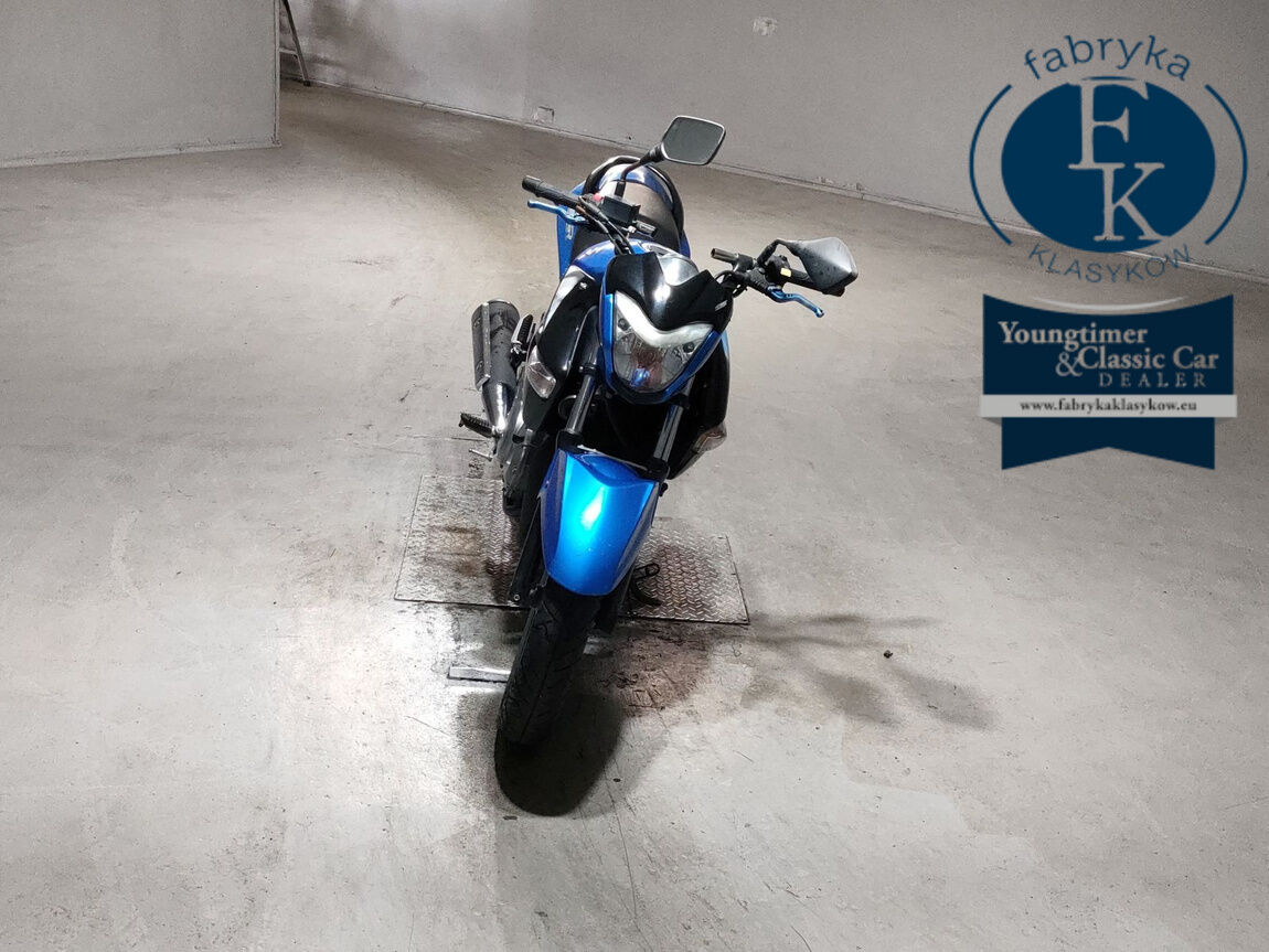 SUZUKI GSR250  - zdjęcie 4