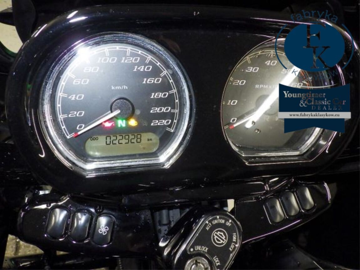 HARLEY-DAVIDSON FLTRXS1750 2017 - zdjęcie 13