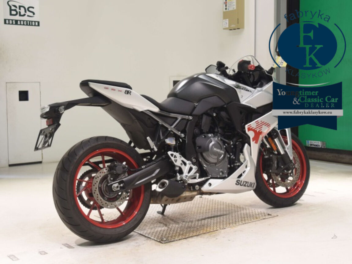 SUZUKI GSX-8R 2024 - zdjęcie 6