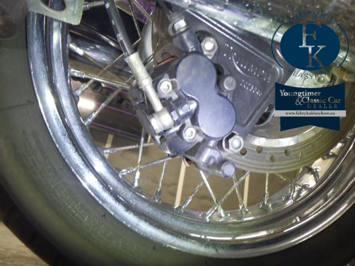 TRIUMPH BONNEVILLE T100 2010 - zdjęcie 30
