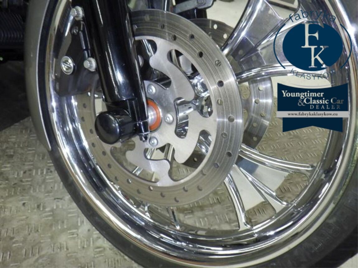 HARLEY-DAVIDSON FLHTC1580 2009 - zdjęcie 25