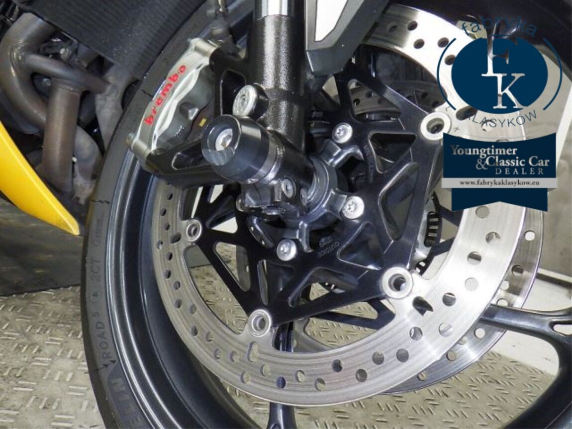 TRIUMPH STREET TRIPLE RS 2023 - zdjęcie 21