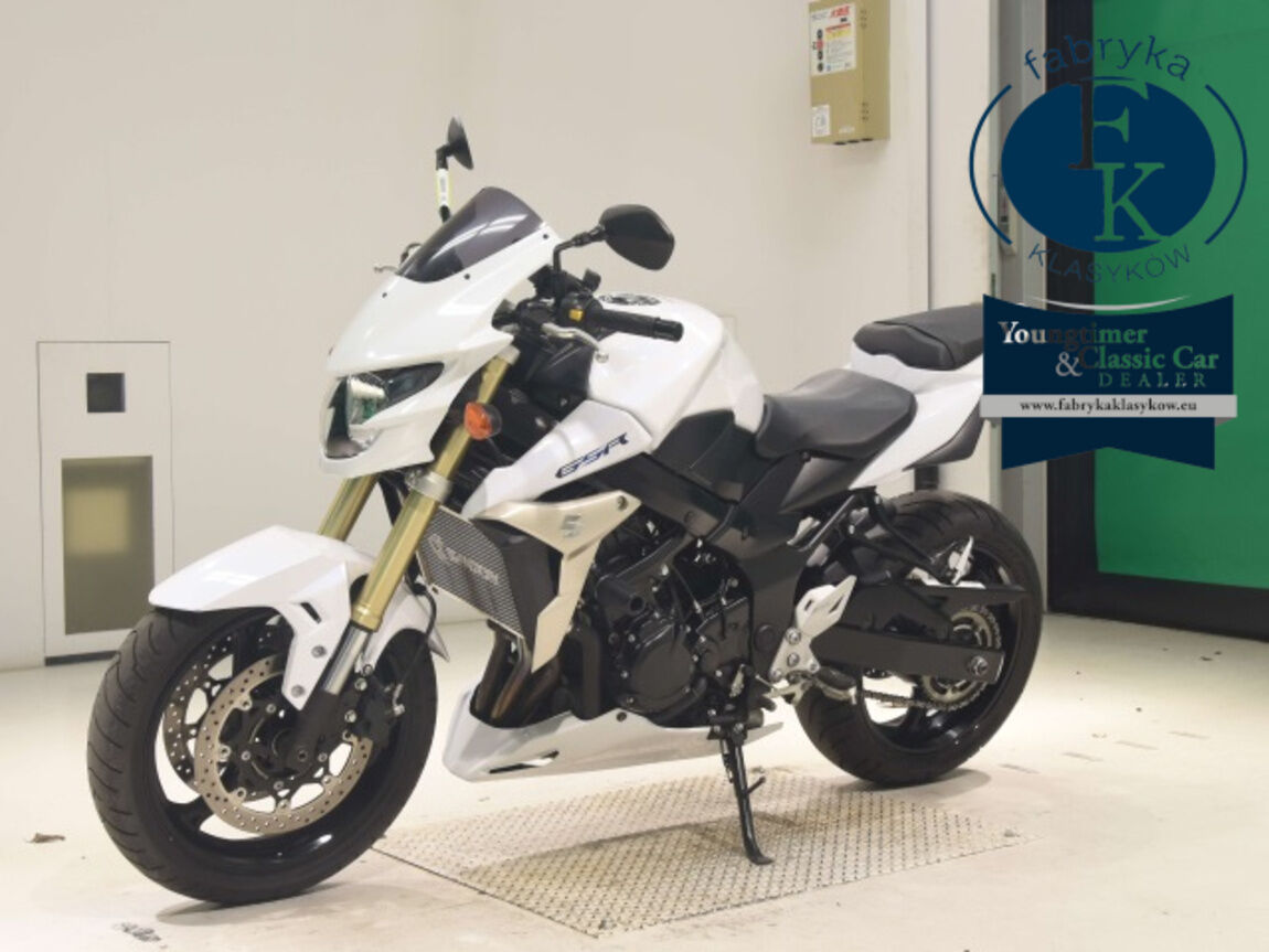 SUZUKI GSR750 2011 - zdjęcie 5