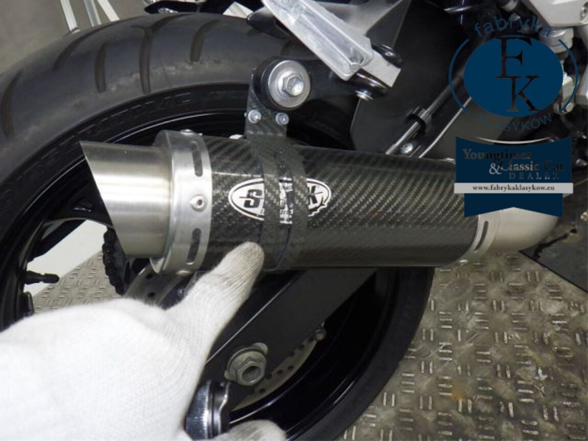 SUZUKI GSR750 2011 - zdjęcie 17