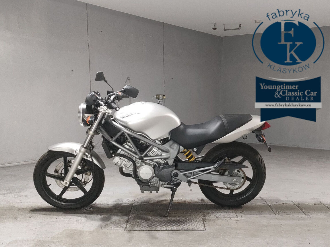 HONDA VTR250  - zdjęcie 3