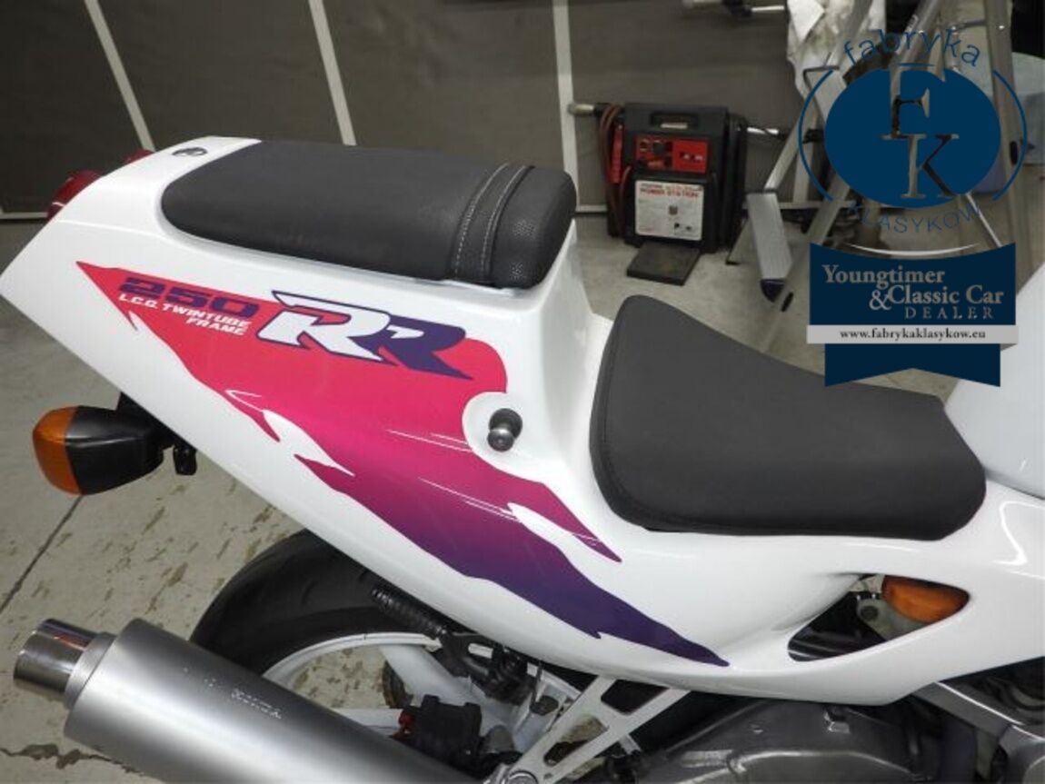 HONDA CBR250RR  - zdjęcie 19