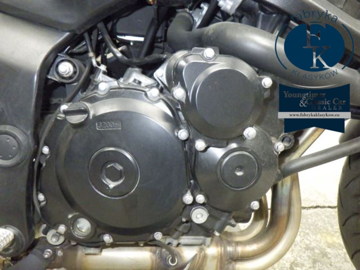 SUZUKI GSR750A 2013 - zdjęcie 10