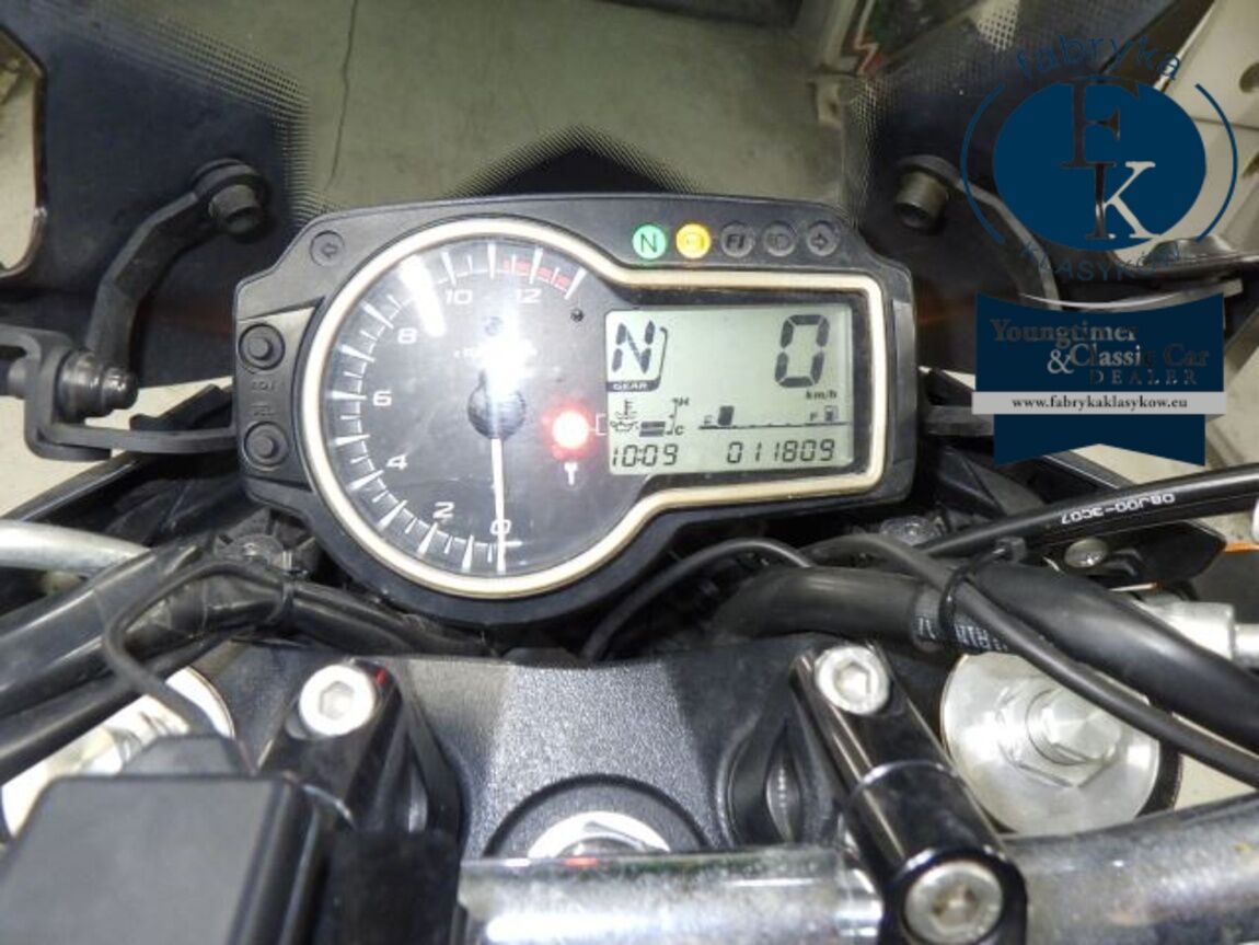 SUZUKI GSR750A 2013 - zdjęcie 15