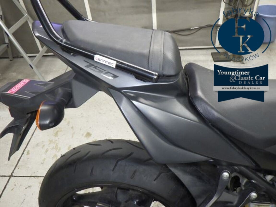 SUZUKI GSR750A 2013 - zdjęcie 19