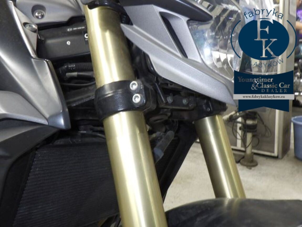 SUZUKI GSR750A 2013 - zdjęcie 24