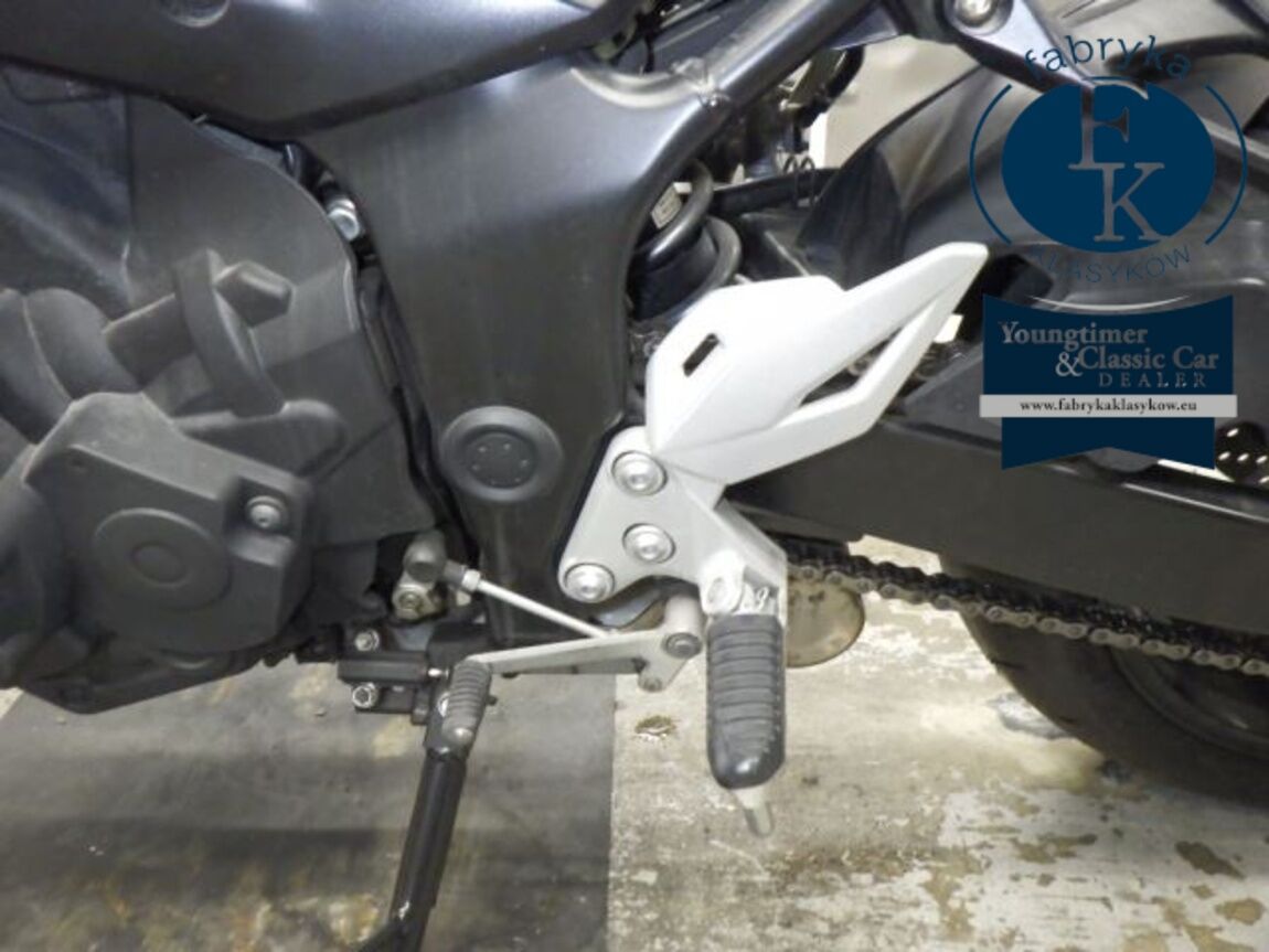 SUZUKI GSR750A 2013 - zdjęcie 31