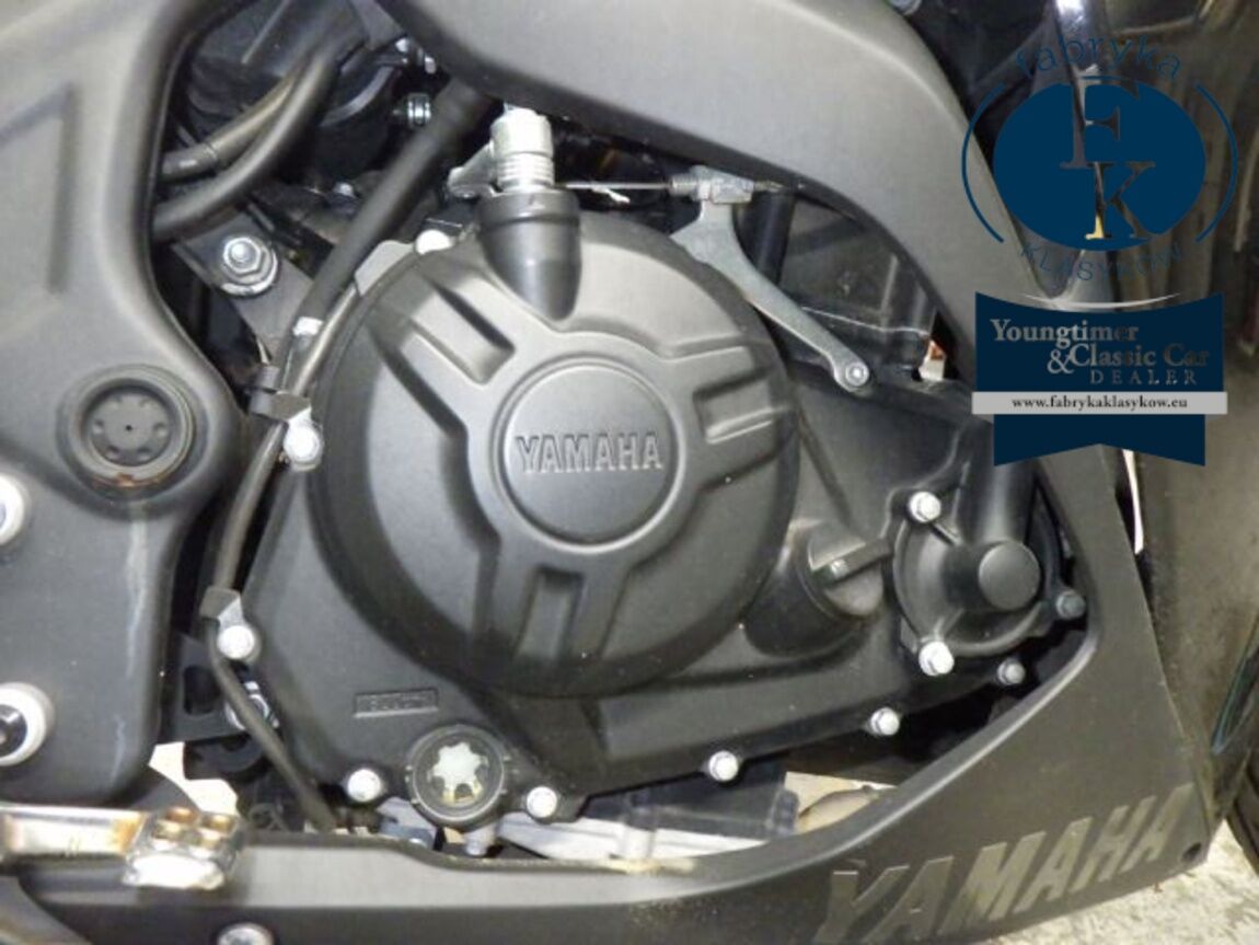 YAMAHA YZF-R3 2018 - zdjęcie 9