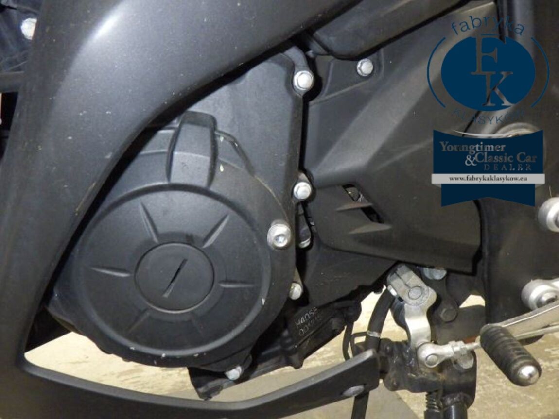 YAMAHA YZF-R3 2018 - zdjęcie 11