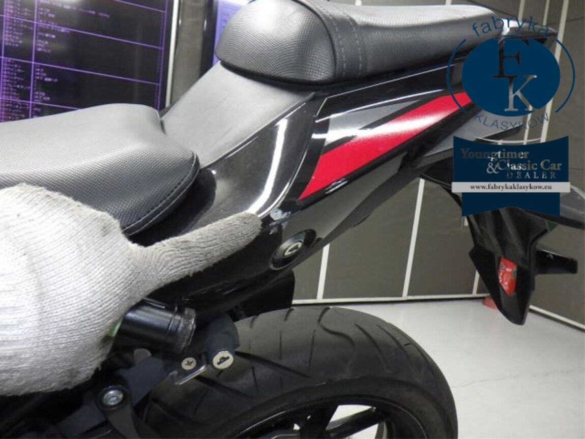 SUZUKI GSX250R  - zdjęcie 20