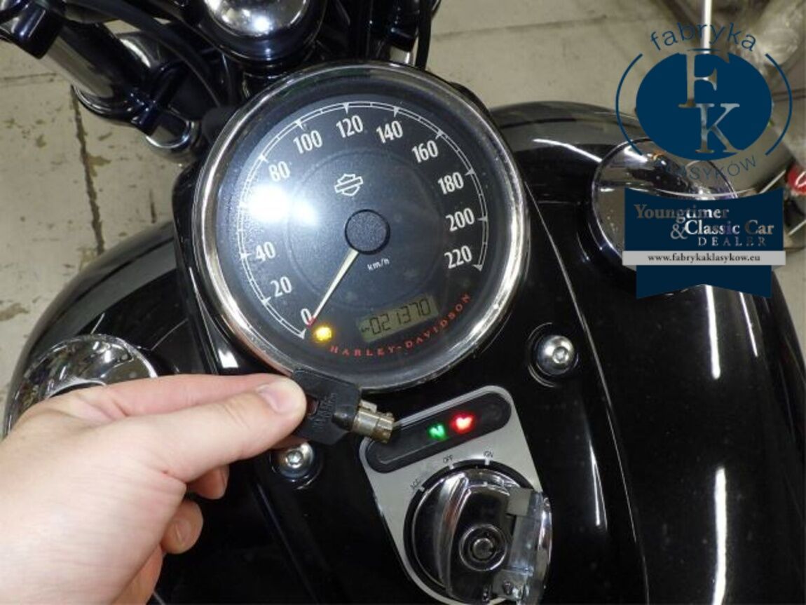 HARLEY-DAVIDSON FXDF1580 2014 - zdjęcie 16